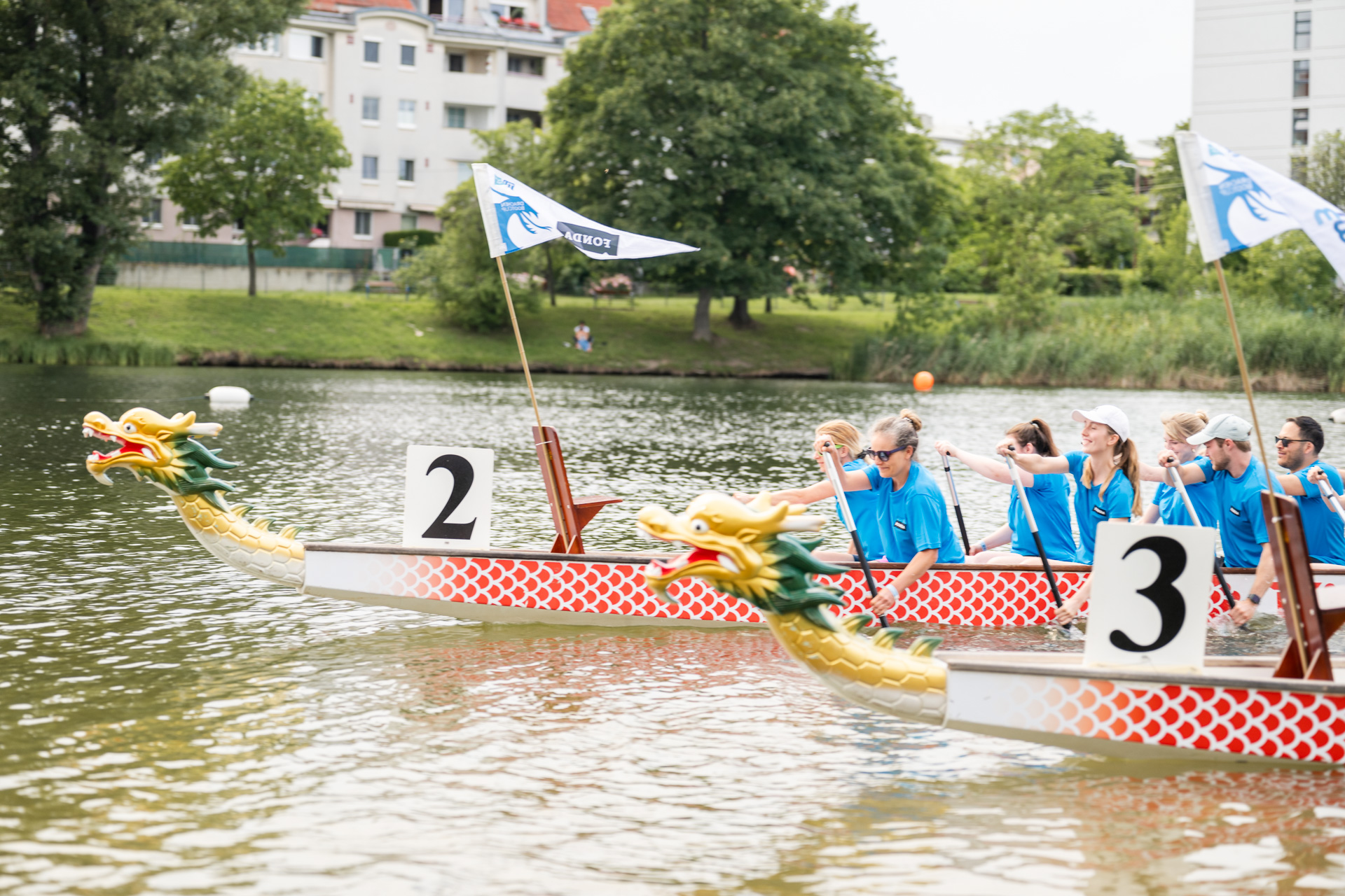 Das FONDA Team beim Drachenbootrennen der TU Wien.